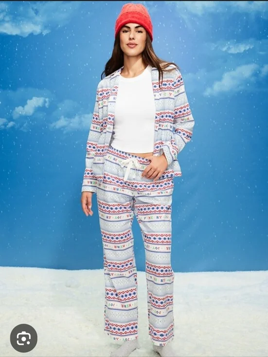 Old Navy Christmas Cozy Printed Pajama Set — Size Small, NWT - Picture 2 of 9